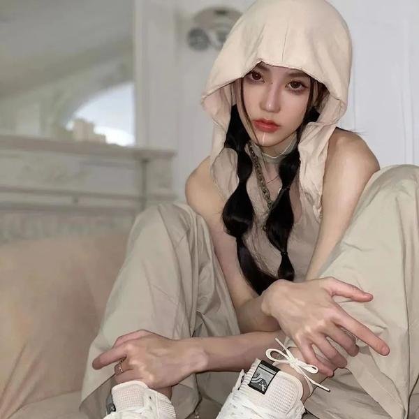 女性集中营